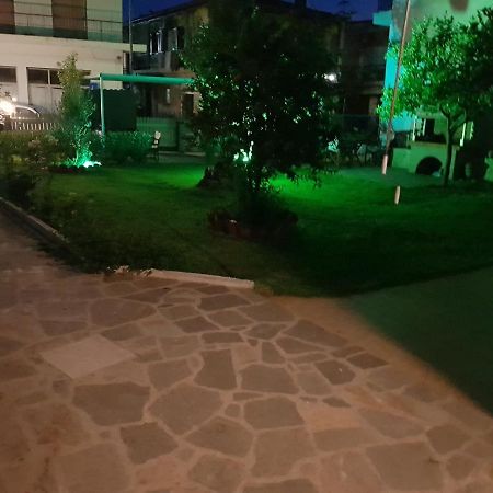 Magdalinos Apartments Νέα Σκιώνη Εξωτερικό φωτογραφία